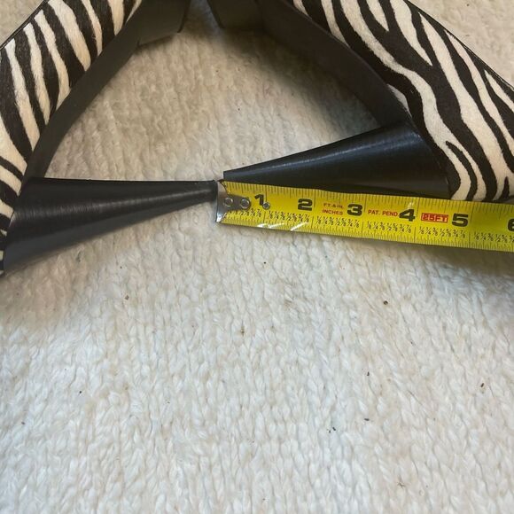 Michael Michael Kors Calf hair Zebra Print platform slip on Heels SZ9.5M - Picture 6 of 10
